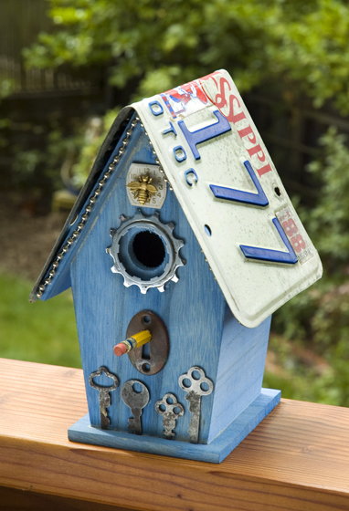 bird house plans with license plate roof